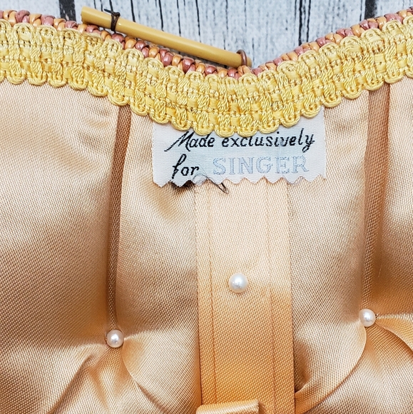 Vintage Exclusively For Singer MidCentury Wicker Sewing Basket Patchwork Design - Picture 7 of 14